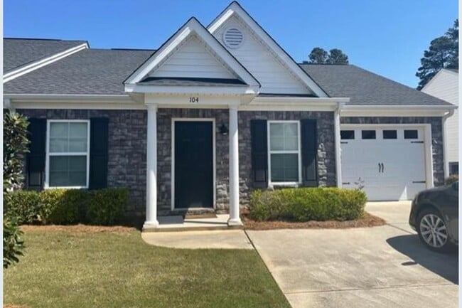 104 York Way