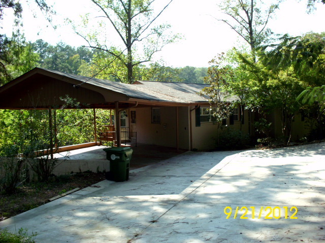 2134 Niskey Lake Trail SW in Atlanta, GA - Building Photo