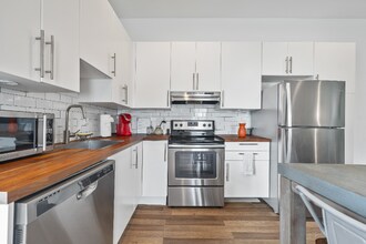 906 Allene Ave SW in Atlanta, GA - Building Photo - Building Photo