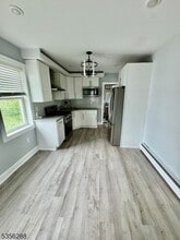 33 Jeanette St in Carteret, NJ - Building Photo - Building Photo