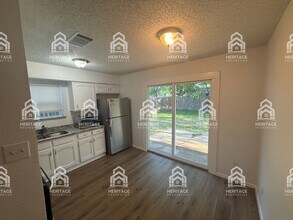 2457 Chadwick Dr in Fort Worth, TX - Building Photo - Building Photo