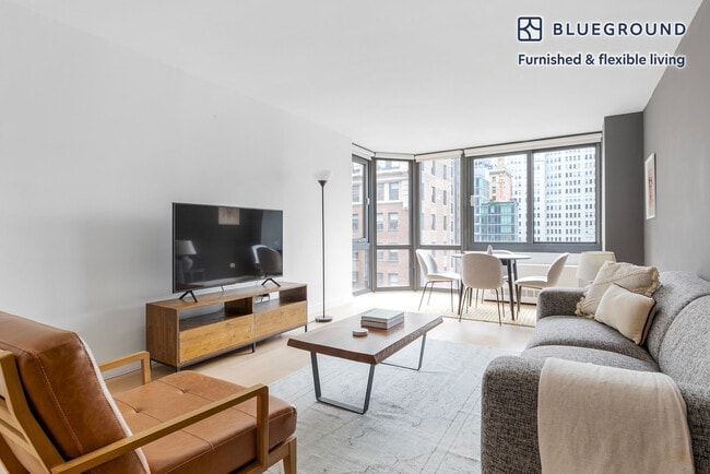 105 Duane St in New York, NY - Building Photo - Building Photo