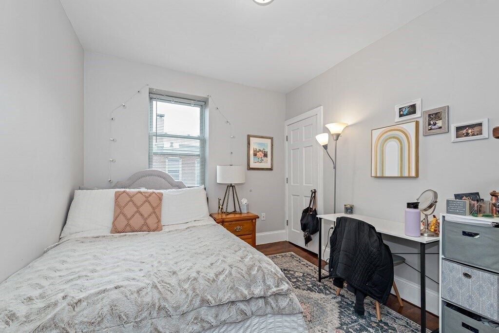 16 Sewall St, Unit 3 in Boston, MA - Building Photo