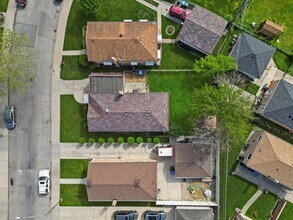 4223 W 82nd St in Chicago, IL - Building Photo - Building Photo