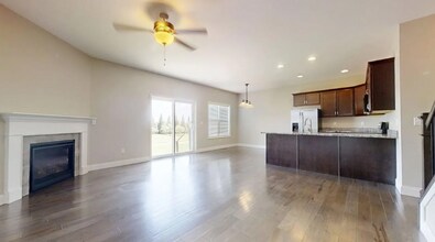 754 Sedgegrass Dr in Champaign, IL - Building Photo - Building Photo