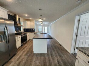 172 Eland Dr in North Fort Myers, FL - Building Photo - Building Photo