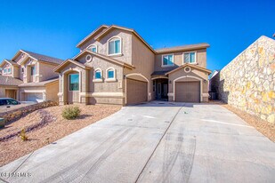 221 S Stoneside Dr in El Paso, TX - Building Photo