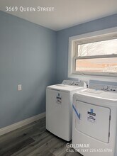 3669 Queen St in Windsor, ON - Building Photo - Building Photo