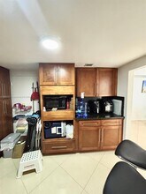 801 Brickell Bay Dr in Miami, FL - Building Photo - Building Photo