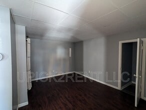 338 N Columbus St in Lancaster, OH - Building Photo - Building Photo