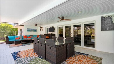 1441 Agua Ave in Coral Gables, FL - Building Photo - Building Photo