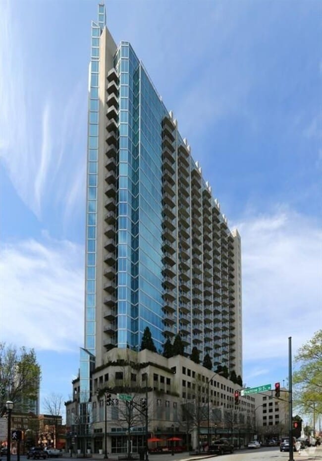property at 860 Peachtree St NE