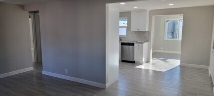 5214 Forest Hills Dr in Holiday, FL - Building Photo - Building Photo