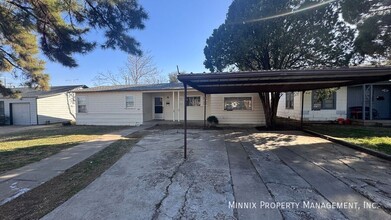 2505 39th St in Lubbock, TX - Building Photo - Building Photo