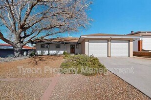 12241 Woodland Ave NE in Albuquerque, NM - Building Photo