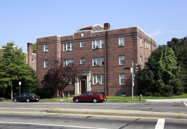 5906 13th St NW in Washington, DC - Building Photo - Building Photo