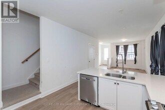 32 Allison Ln in Midland, ON - Building Photo - Building Photo