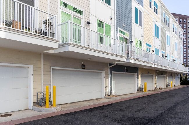 805 Kingsley St in Asbury Park, NJ - Foto de edificio - Building Photo