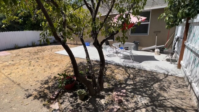 930 W North St in Anaheim, CA - Building Photo - Building Photo