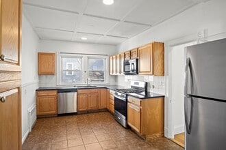 704 Washington St, Unit 2E in Boston, MA - Building Photo - Building Photo