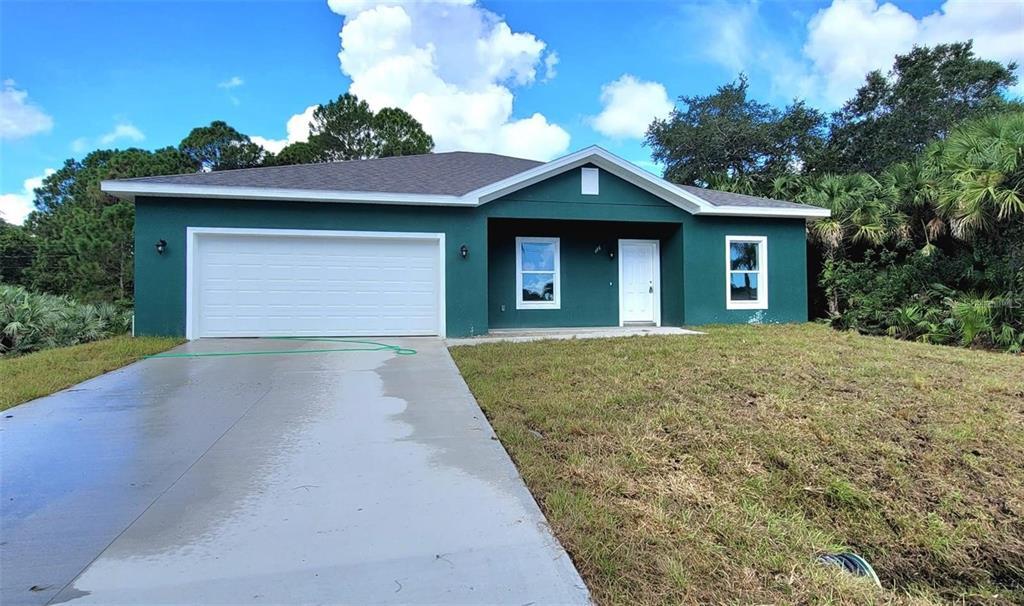 407 Treemont Ave in Palm Bay, FL - Foto de edificio