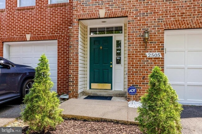 property at 2505 James Madison Cir