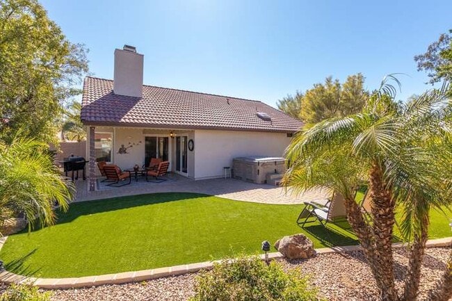 5250 E Greenway Cir in Mesa, AZ - Building Photo - Building Photo