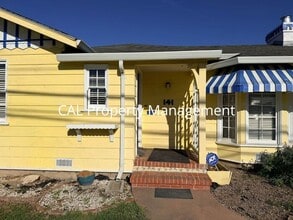 141 Homestead Ave in Salinas, CA - Building Photo - Building Photo