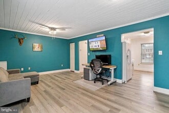 302 Freeton Ct in Stephens City, VA - Building Photo - Building Photo