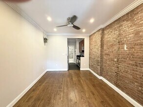 493 2nd Ave in New York, NY - Building Photo - Building Photo