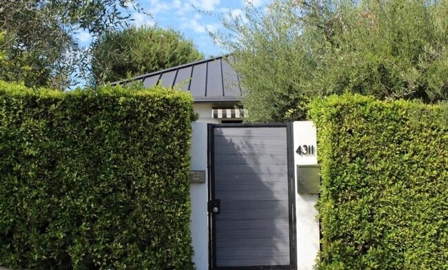 4311 Finley Ave in Los Angeles, CA - Building Photo - Building Photo