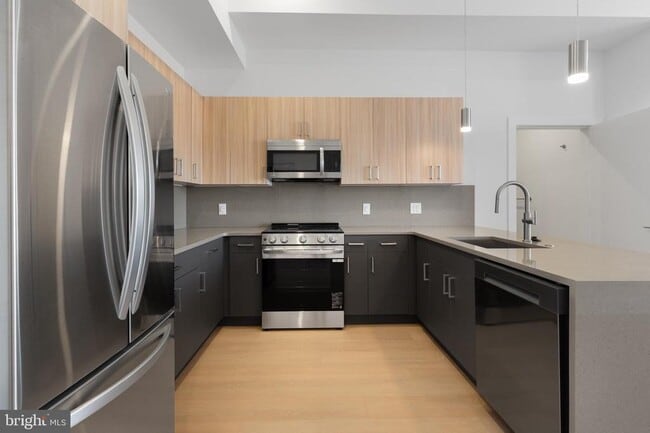 1731 Tilghman St in Philadelphia, PA - Building Photo - Building Photo