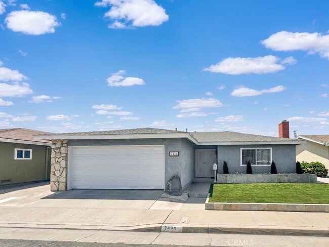 property at 7430 El Rosal Cir