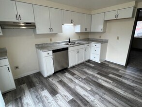 306 2nd St SE in East Wenatchee, WA - Building Photo - Building Photo