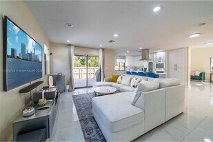 1451 SW 11th Pl in Fort Lauderdale, FL - Building Photo
