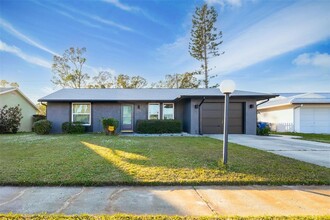 3916 Cochise Terrace in Sarasota, FL - Building Photo - Building Photo