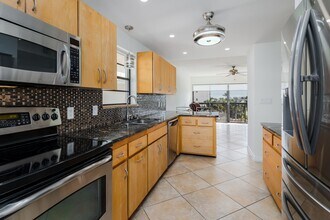 845 Collier Ct in Marco Island, FL - Building Photo - Building Photo