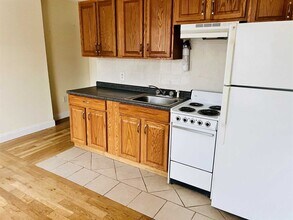 2 Morris Ave-Unit -201 in Philipstown, NY - Foto de edificio - Building Photo