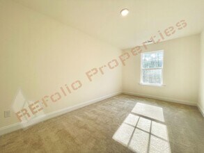 6435 Granite Quarry Dr in Raleigh, NC - Building Photo - Building Photo