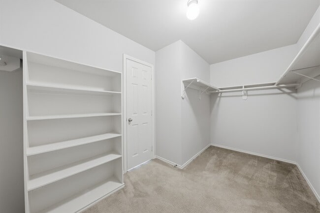 26038 Palmdale Estate Dr