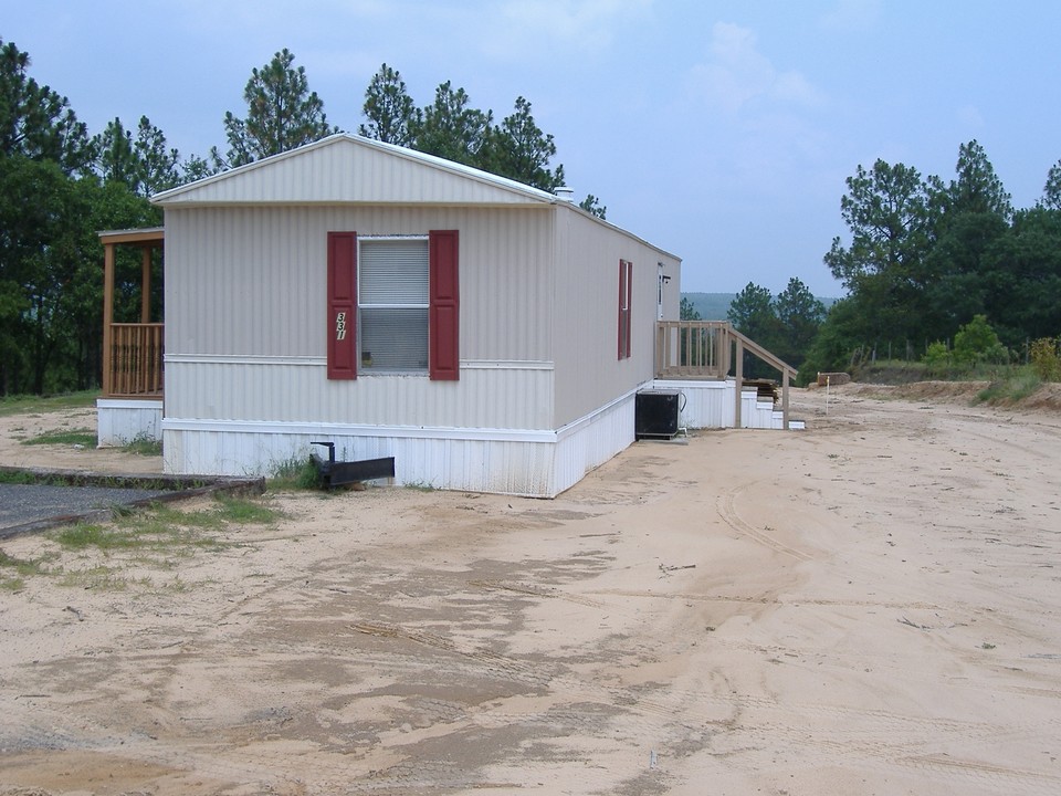 1693 Edgefield Hwy in Aiken, SC - Foto de edificio