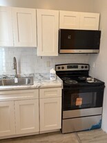 5900 Christian St in Philadelphia, PA - Building Photo