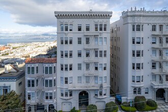 2222 Leavenworth in San Francisco, CA - Foto de edificio - Building Photo