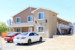 2753 Del Paso Blvd in Sacramento, CA - Building Photo