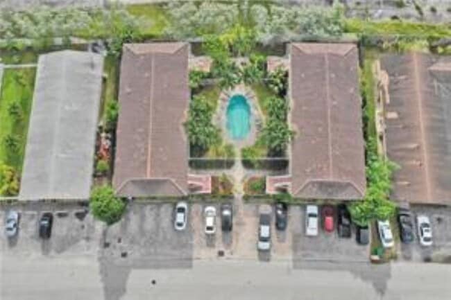 property at 1424 Holly Heights Dr