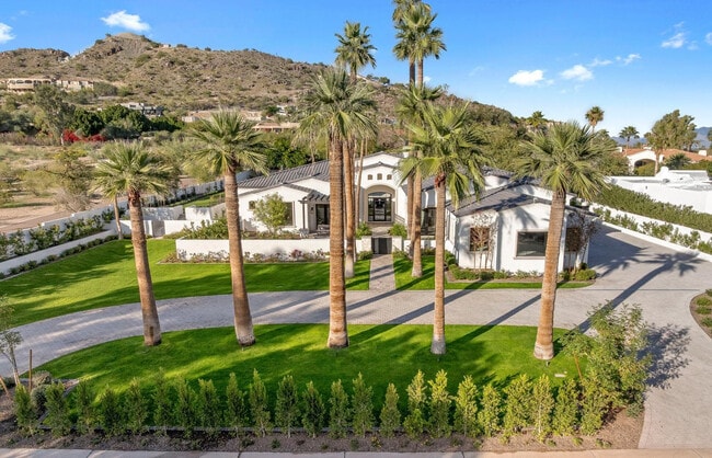 6500 E Cactus Wren Rd in Paradise Valley, AZ - Building Photo - Building Photo