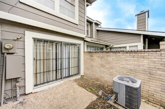 6376 Peacock Hills Dr in Houston, TX - Building Photo - Building Photo