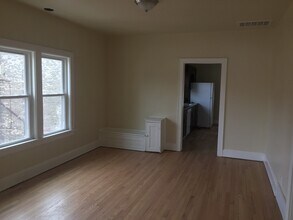 721 E Center St in Milwaukee, WI - Building Photo - Building Photo