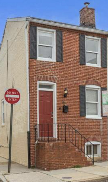 40 E Barney St in Baltimore, MD - Building Photo