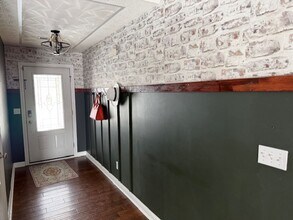 131 E Piedmont Dr in Vine Grove, KY - Building Photo - Building Photo